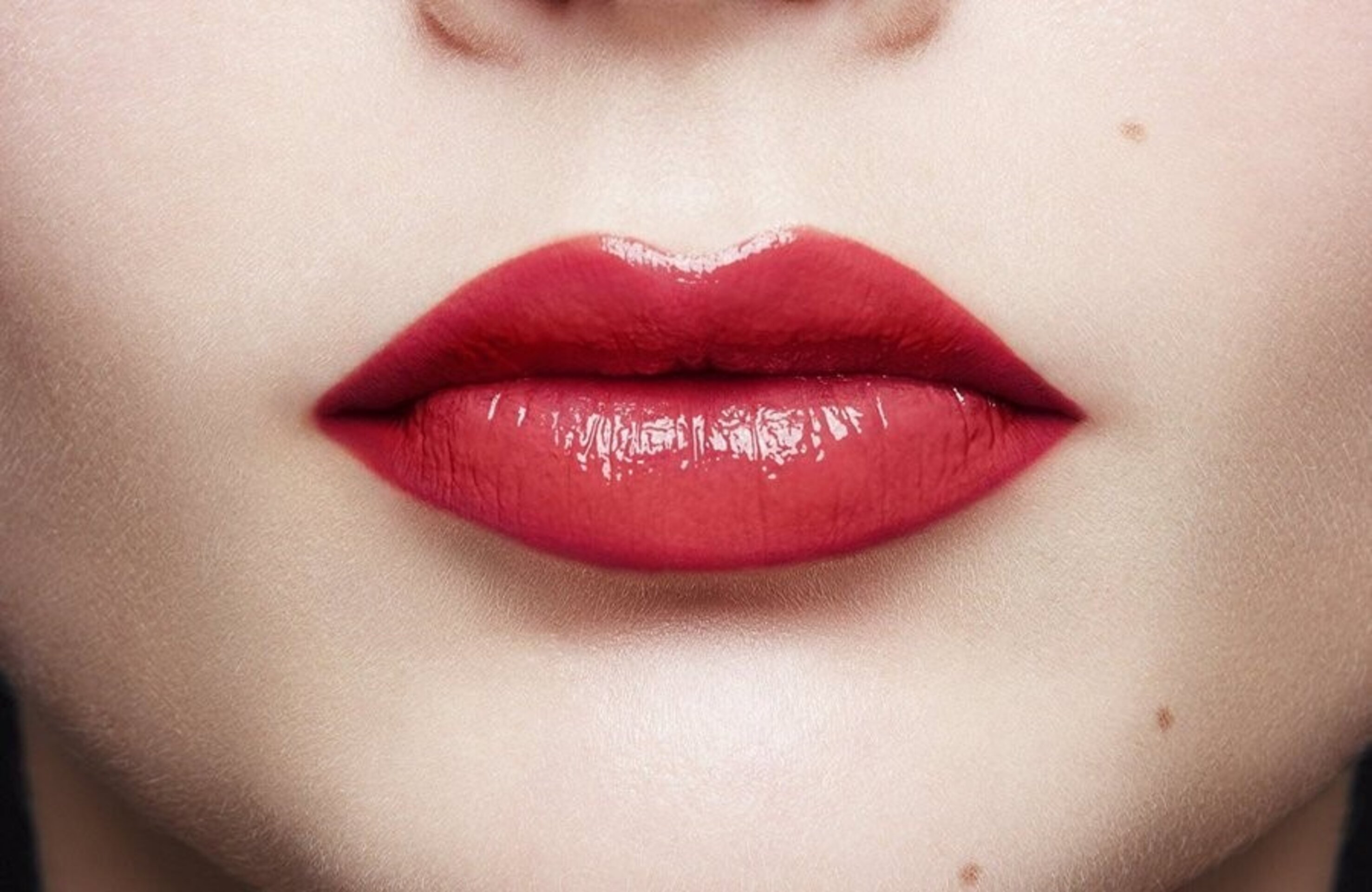 Lip Paint lacquer L`oreal tono “Red Fiction” - 3